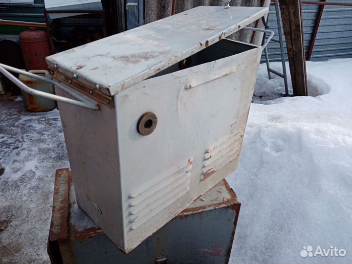 Ящичек переносной