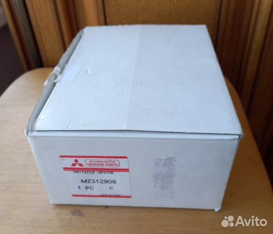 Датчик парковки Mitsubishi MZ 312908 новые