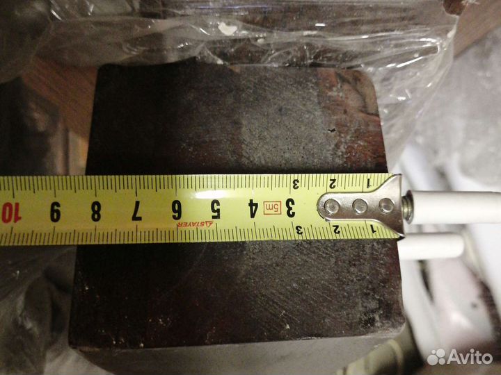 Ножка стола резная, бук