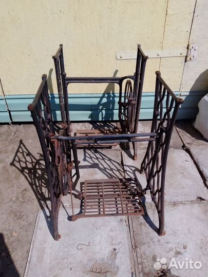 Станина от швейной машины