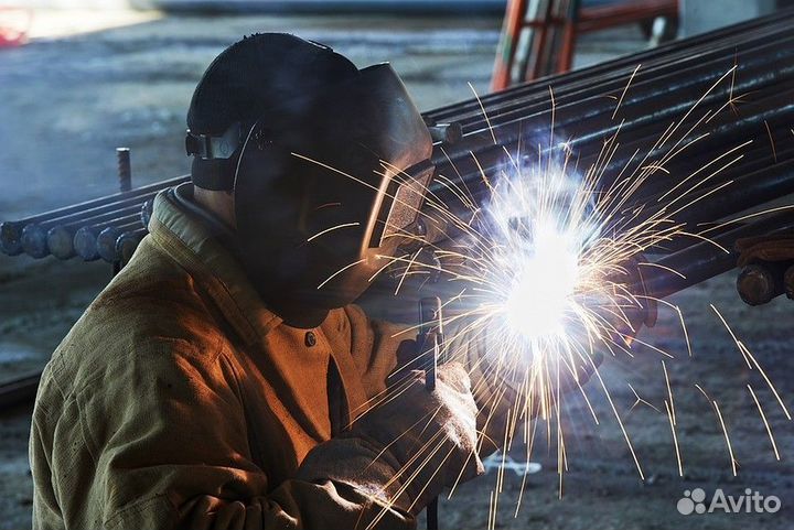 Сварщик на полуавтомат
