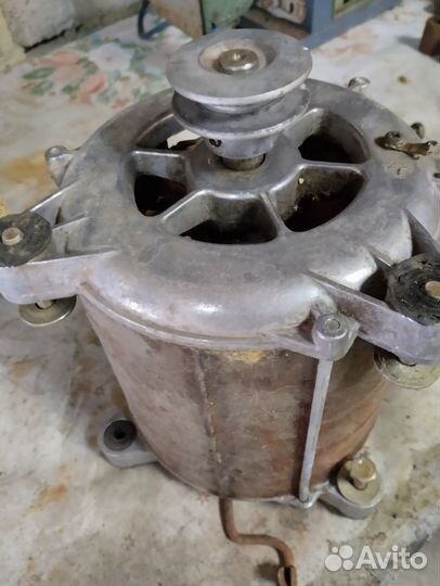 Двигататель стиральной машины