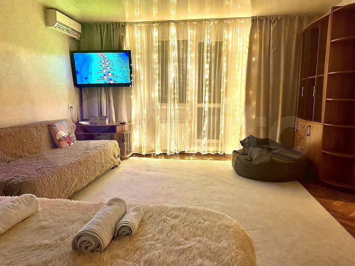 1-к. квартира, 42 м², 2/9 эт.