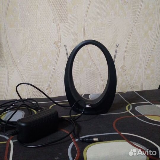 Комнатная TV антенна