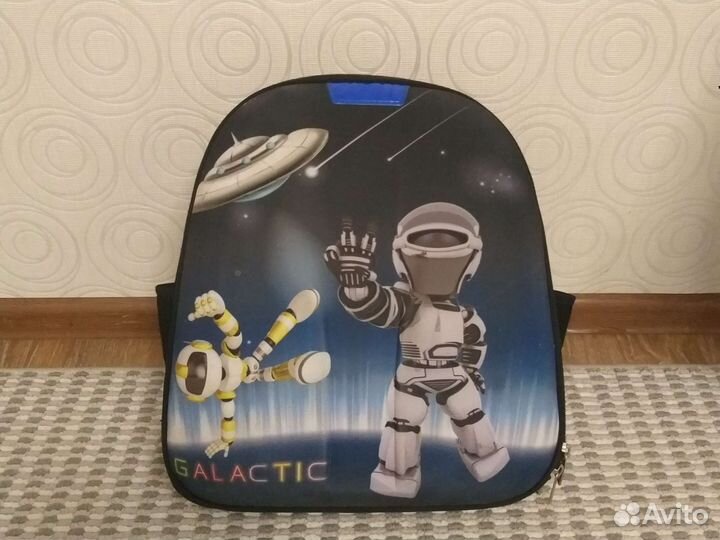 Школьный рюкзак