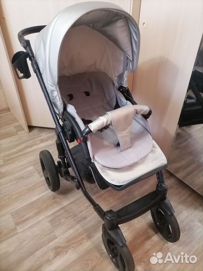 Коляска 2 в 1 Pituso