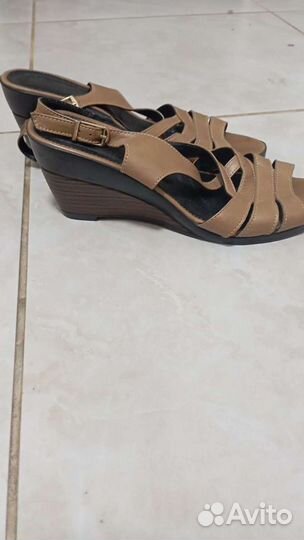 Босоножки женские
