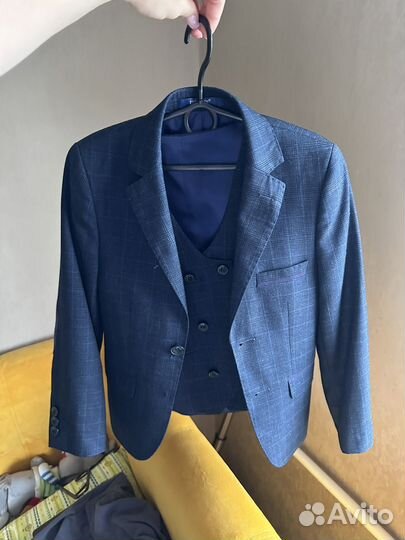 Пиджак и желетка 122-128р