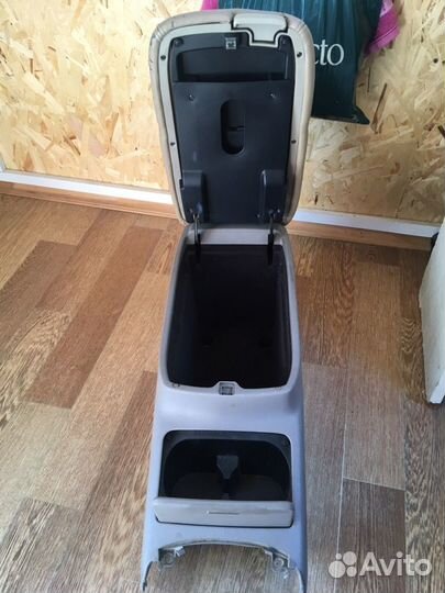 Подлокотник на Марк в 110 кузове