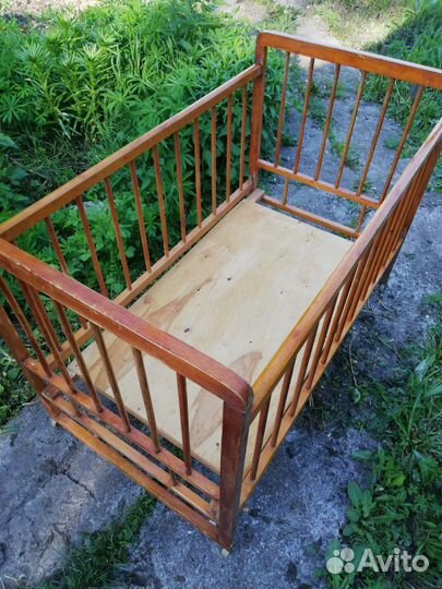Детская кроватка