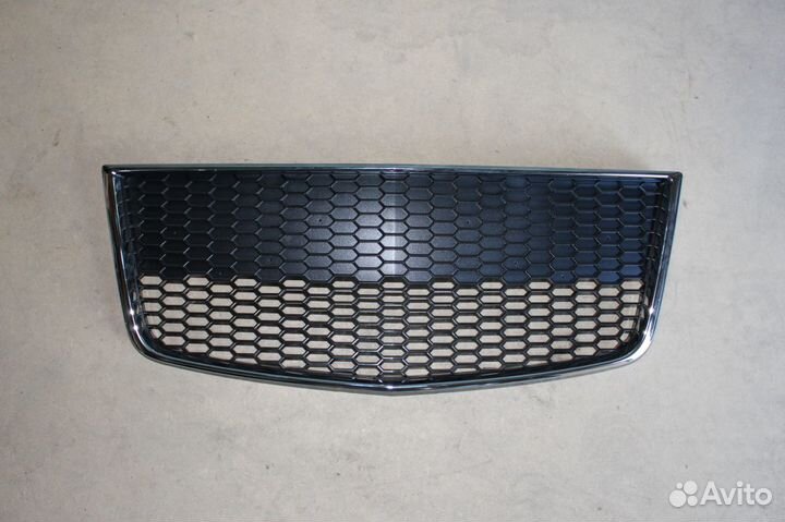 Решетка радиатора Шевроле Авео