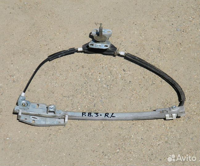 Стеклоподъемник задний левый VW Passat B3