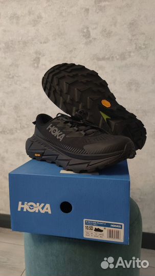 Hoka ONE ONE skyline float X