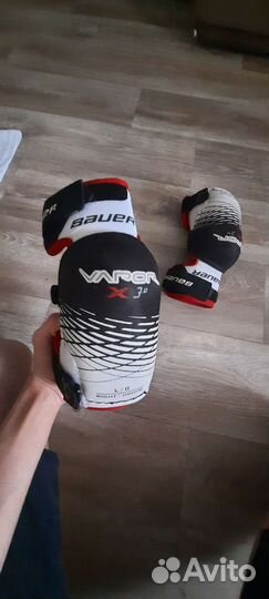 Хоккейный инвентарь (не полный)