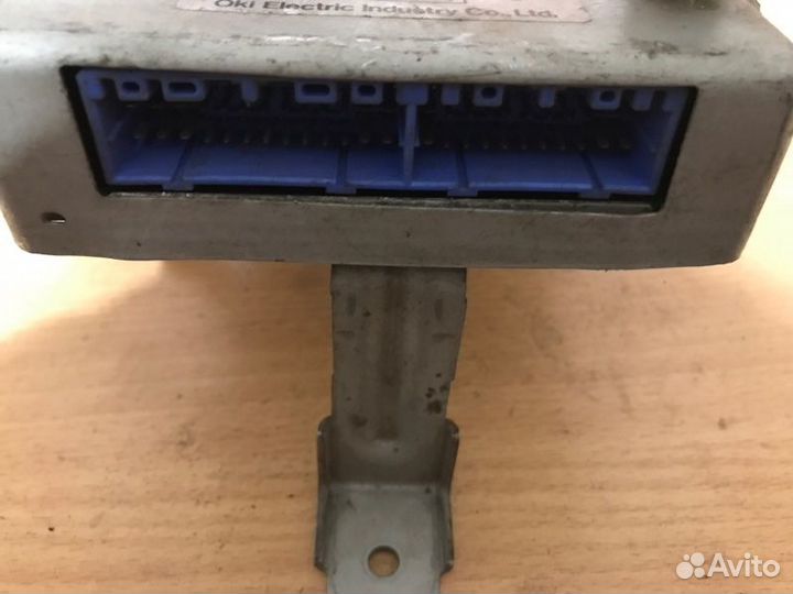 Блок управления АКПП Honda Logo