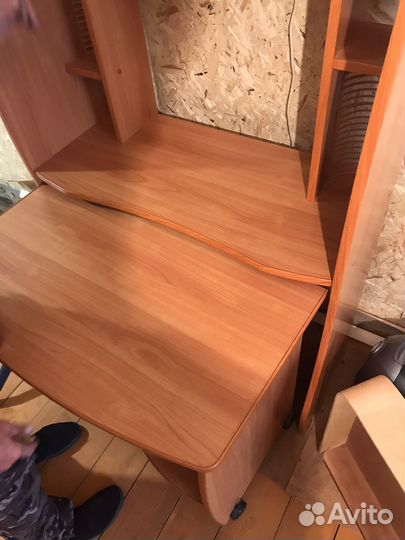 Компьютерный стол