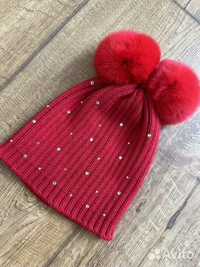 Шапка из мериноса с помпонами