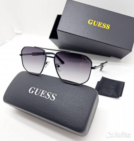 Солнцезащитные очки Guess