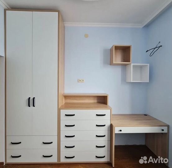 Шкаф с комодом