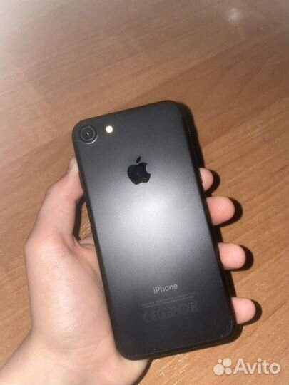 iPhone 7, 32 ГБ