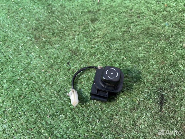 Кнопка регулировки рулевой колонки Lexus Rx330