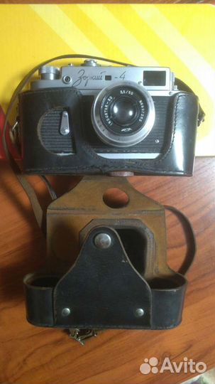 Плёночный фотоаппарат Зоркий 4