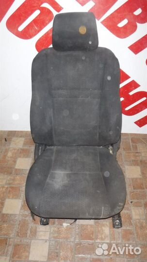 Сиденье переднее правое Toyota Corolla (E120) 200