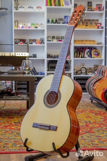 Классическая гитара Cort AC100-SG 4/4, глянцевая