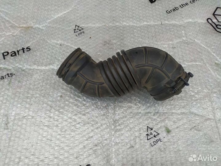 Патрубок воздушного фильтра Kia Rio 4 FB Оригинал