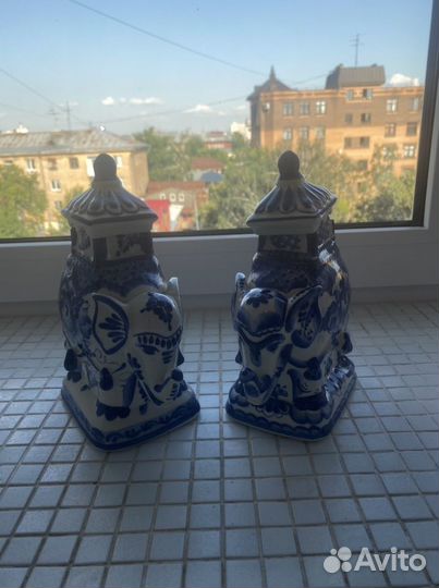 Чайные слоны