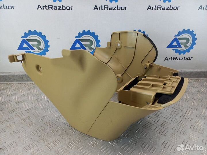 Бардачок центральной консоли Honda Elysion 2.4