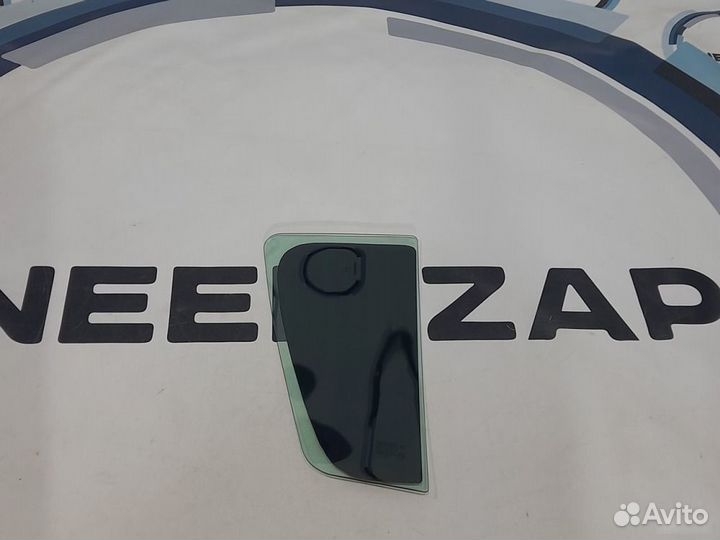 Форточка задняя левая Renault Sandero 2 1.6