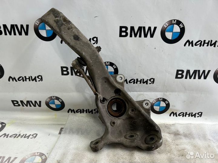 Поворотный кулак правый Bmw X5 E70 M57N2 2007