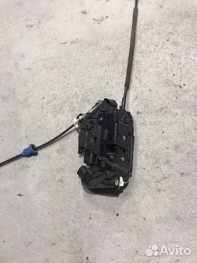 5N0839015D Замок задней левый VAG