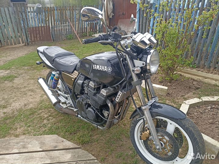 Yamaha xjr 400