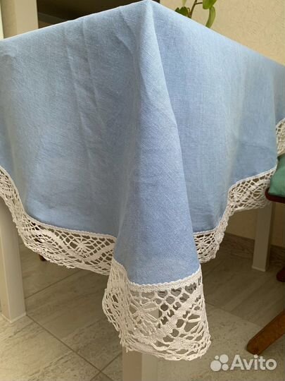 Скатерть льняная с кружевом