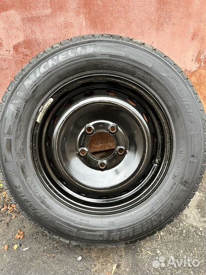 Продам колесо Michelin