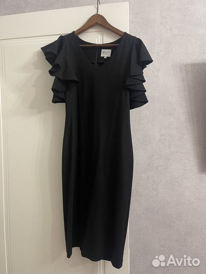 Черное платье футляр