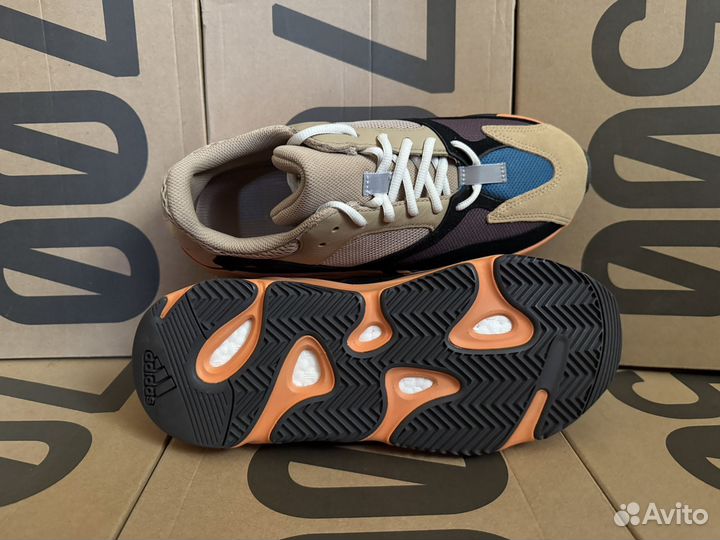 Adidas Yeezy boost 700 Enflame Amber