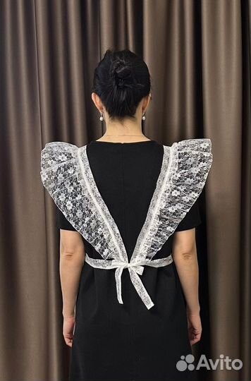 Белый школьный фартук