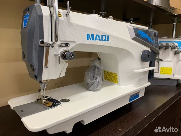 Промышленная прямострочная швейная машина maqi Q1