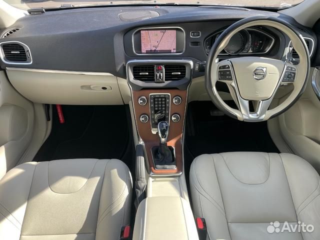 Volvo V40 1.5 AT, 2019, 32 000 км