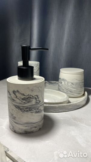 Дозатор для жидкого мыла