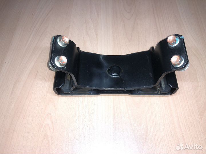 Опора кпп mitsubishi L200