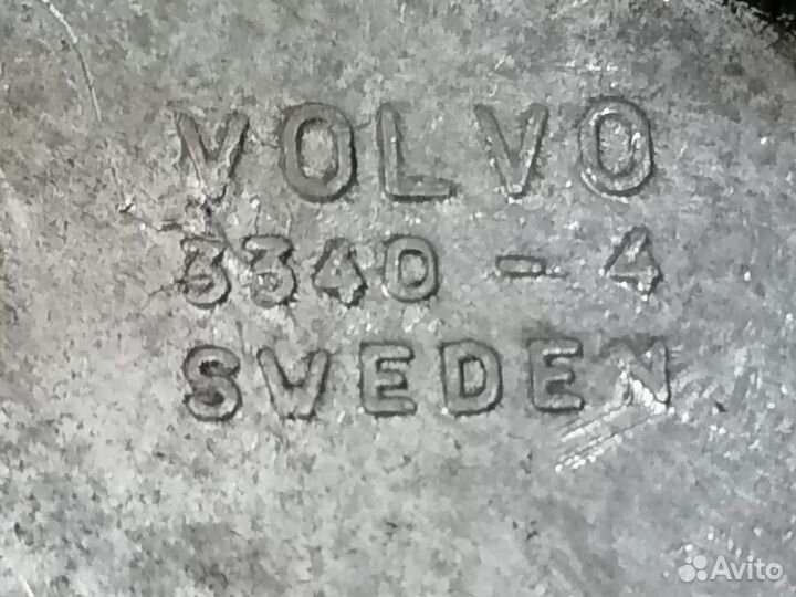 Крышка коленвала передняя Volvo 340 2.0 1984-1991