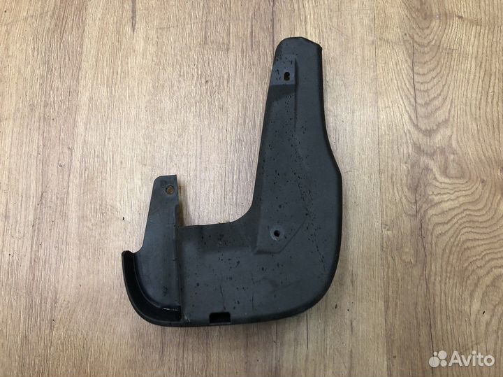 Брызговик передний левый Honda CR-V 2012-2018