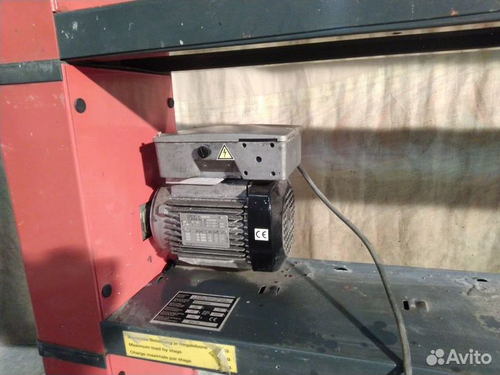 Стойка для цвето-подбора RM и весы