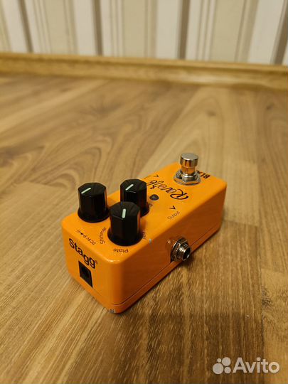 Гитарная педаль реверберации Stagg blaxx Reverb