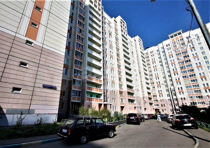 Комната 13 м² в 3-к., 12/15 эт.