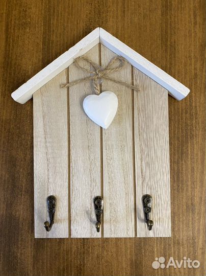 Ключница настенная из дерева